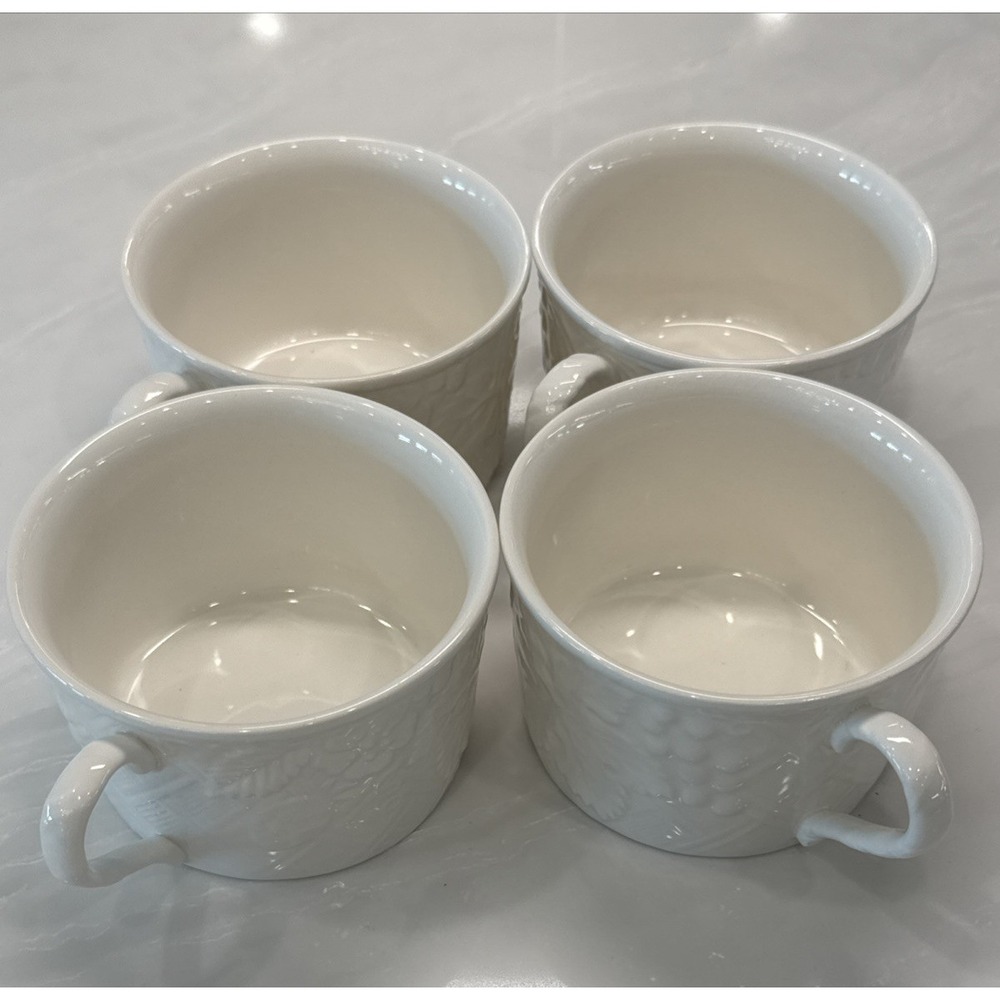 Mikasa English Countryside DP900 Coffee Mugs Cups Set of 4 White